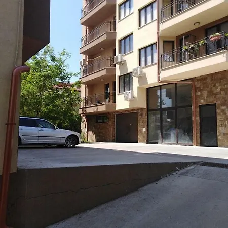 теа Apartment *