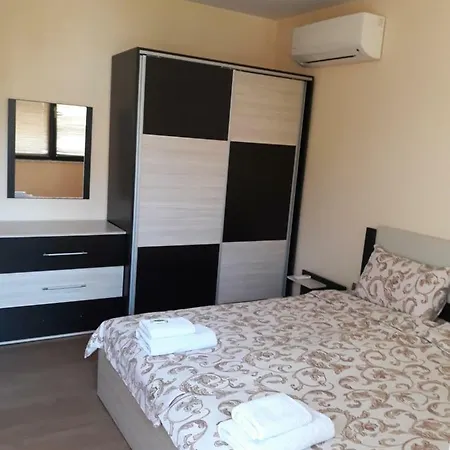 теа Apartman Szandanszki